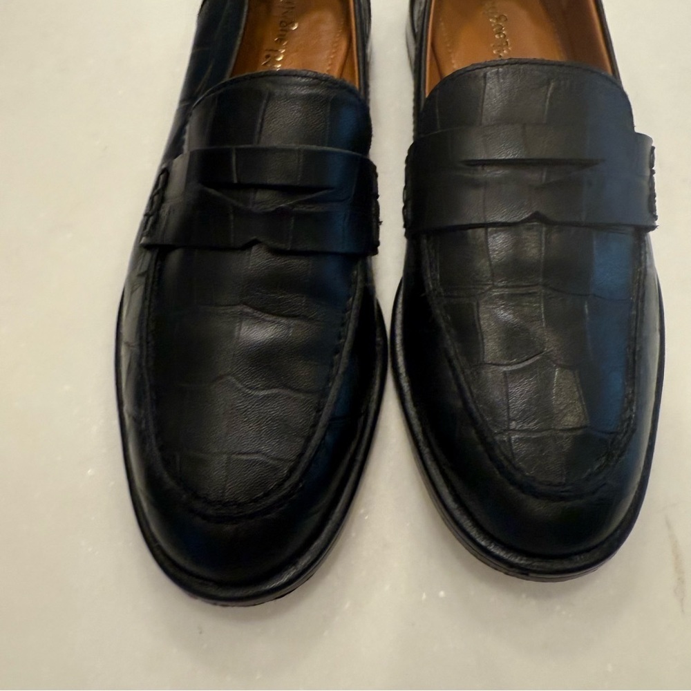 J. McLaughlin Women’s Concetta Black Leather Loafers in Embossed Croc Sz 7 EUC - Picture 8 of 13